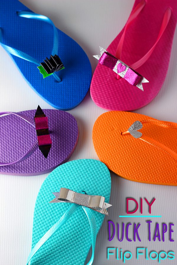 DIY Glitter and Bow Duck Tape® Flip Flops #DuckTape | Cutefetti