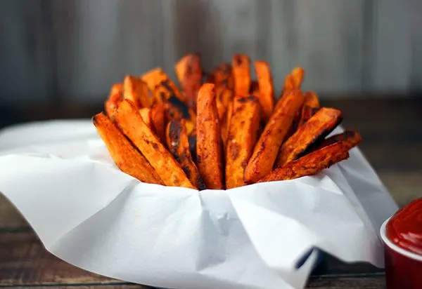 Bake up these sweet potato fries with a hint of sea salt and smoked paprika. Yum!