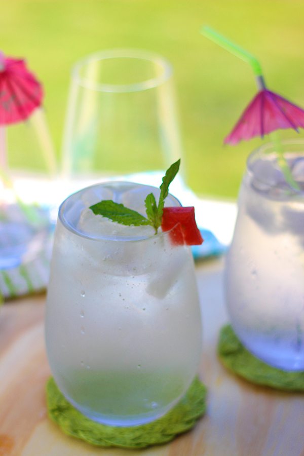 refreshing summer drinks for outdoor entertaining