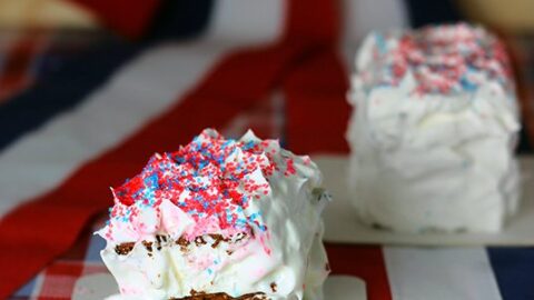Make Mini Ice Cream Cakes This Summer