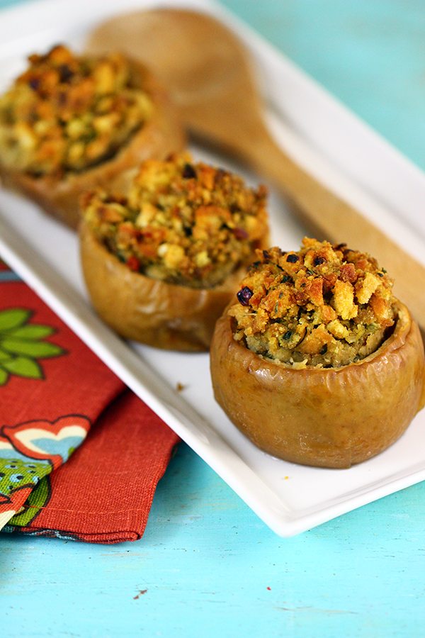 Slow Cooker Stuffing Filled Apple Cups | LIFESTYLE BLOG