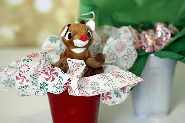 8-clever-holiday-party-ideas-using-solo-cutefetti