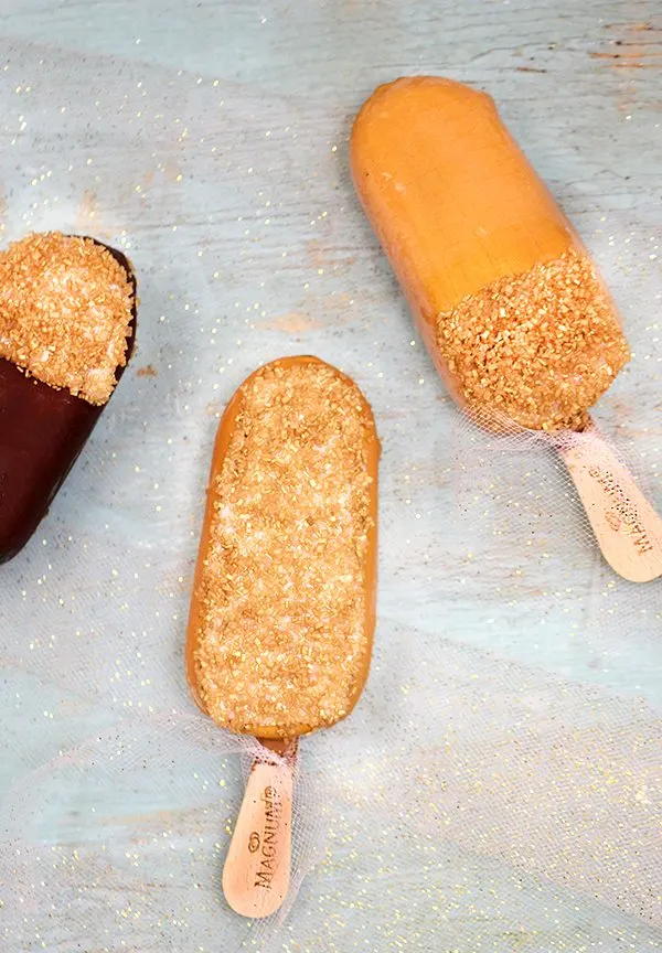 glitter holiday ice pops