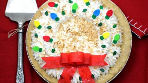 Holiday Hacks: Turn a Marie Callender's Pie into an Edible Holiday Wreath