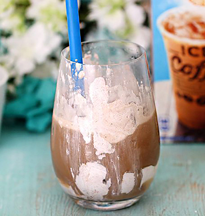 cinnamon cloud iced coffee