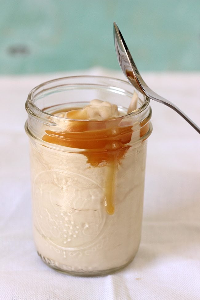 Whoa! Drool alert! Make Caramel Macchiato Whipped Topping with just a few simple ingredients. MUST put this on my coffee! 