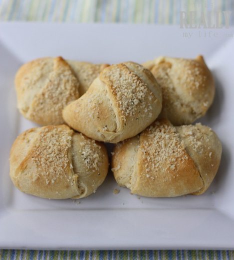 creamy-chicken-crescent-rolls-3