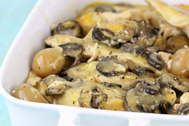 Amazingly simple to make slow cooker recipes packed with chicken, portobella mushrooms and potatoes. Total comfort food!