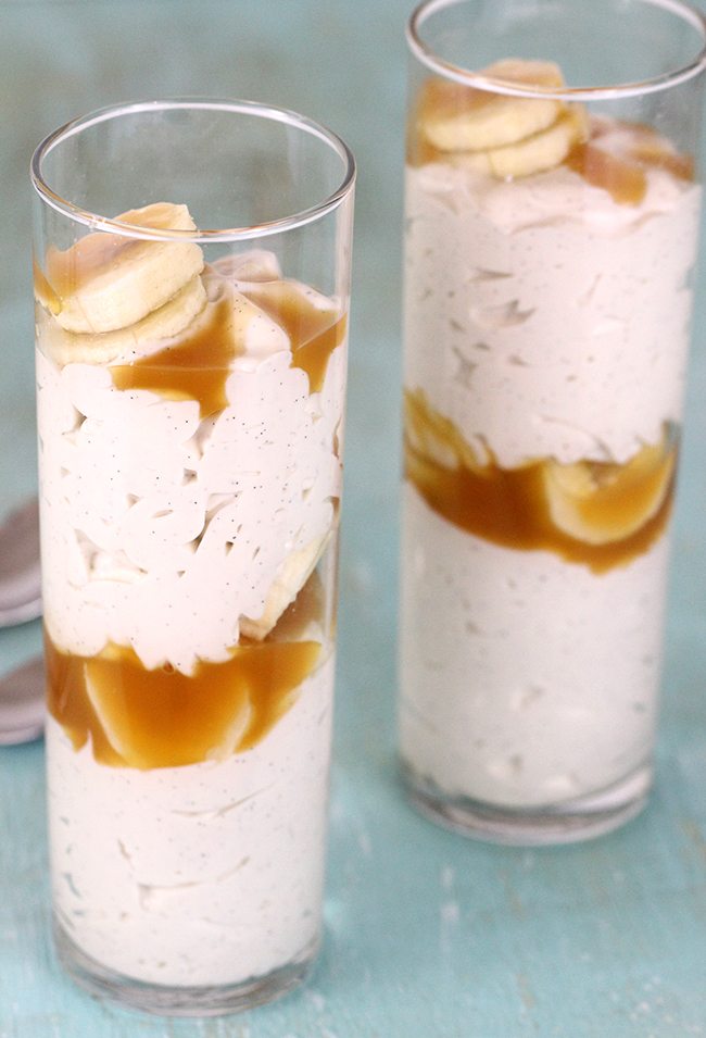 Need a quick dessert? This is the it! Simply layer sliced bananas, drizzle caramel and vanilla yogurt!