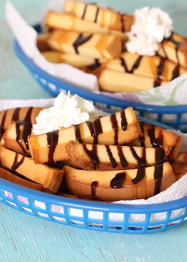 Got cravings? You won't believe that these pound cake desert fries can be ready in under 15 minutes! 