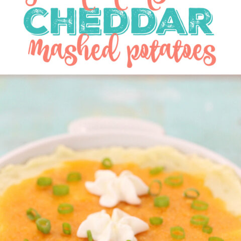 Impress holiday guests w/ this super easy green onion & cheddar mashed potato dish. Nom.
