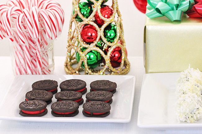 Tips for wow-ing guests with a dessert table + a brand new OREO recipe