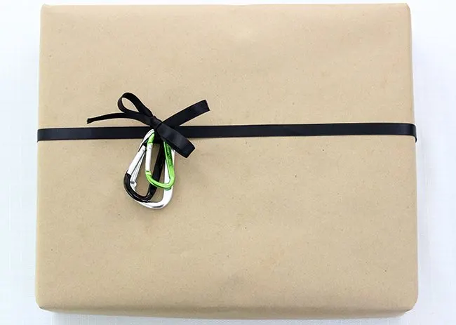 Men are kind of hard to buy for, but these easy DIY gift wrap ideas will impress.