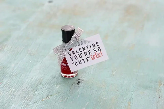 Candy free Valentine's Day Gift Idea. "Valentine, You're so CUTEicle for gifting a bottle of nail polish. Get this free Valentine's Day Printable.