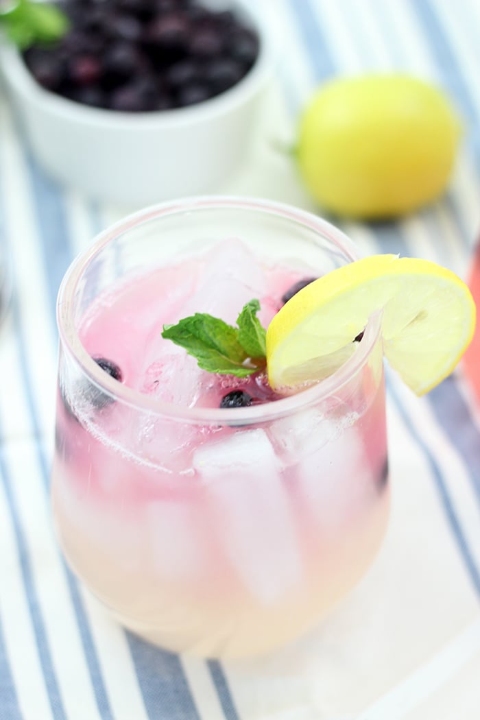 Refresh Yo Self with these 10 Tasty Lemonade Recipes