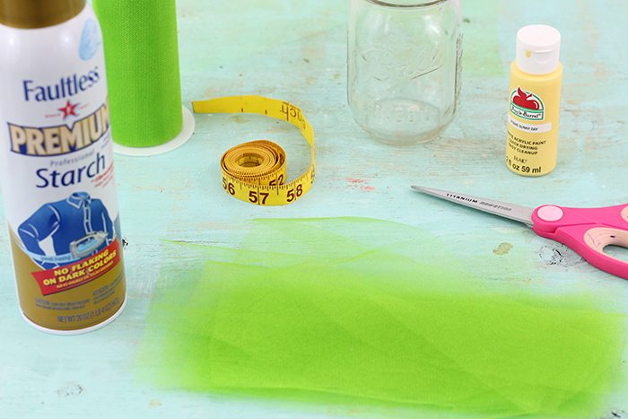 DIY Pineapple Mason Jars are so easy to make with paint and another surprising household product!