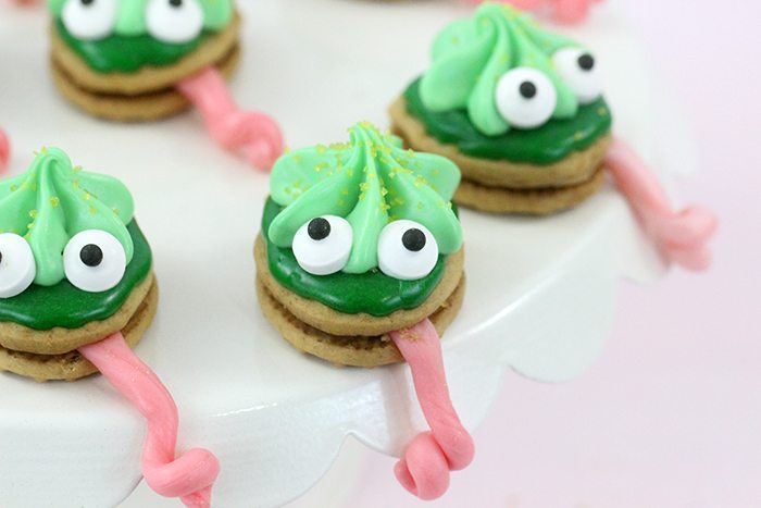 Chameleon cookies, perfect for themed parties and to get excited about The Wild Life movie. Easy to make with only a handful of easy to find ingredients.