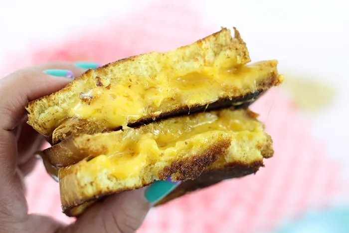 Grilled cheese sandwiches. This secret ingredient makes for the best grilled cheese sandwich in just 5 minutes.