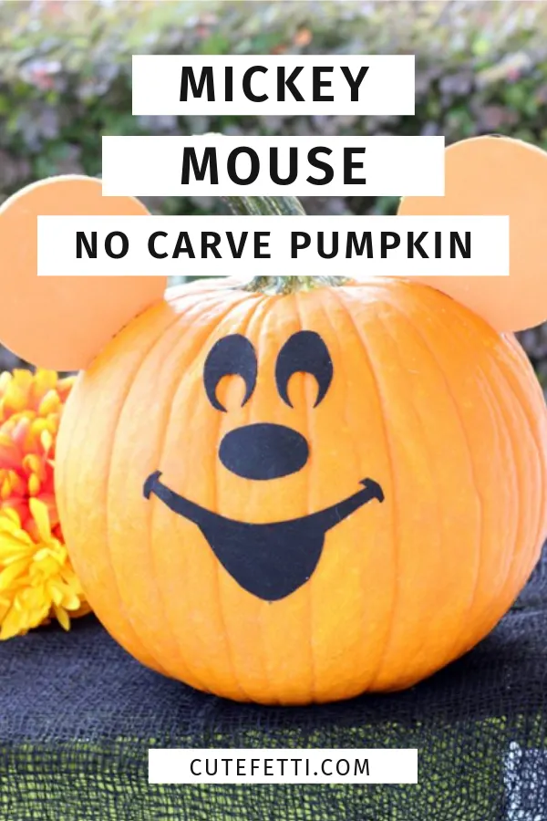 Mickey mouse pumpkin for halloween