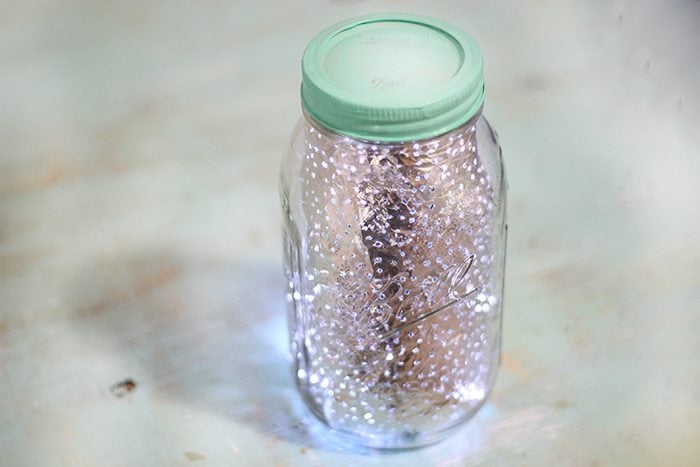 Galaxy in a jar in just 10 minutes. No paint required. This is so much fun. 