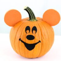 Mickey Halloween Pumpkin. Super easy DIY comes together so easily for Mickey Mouse and Disney fans.