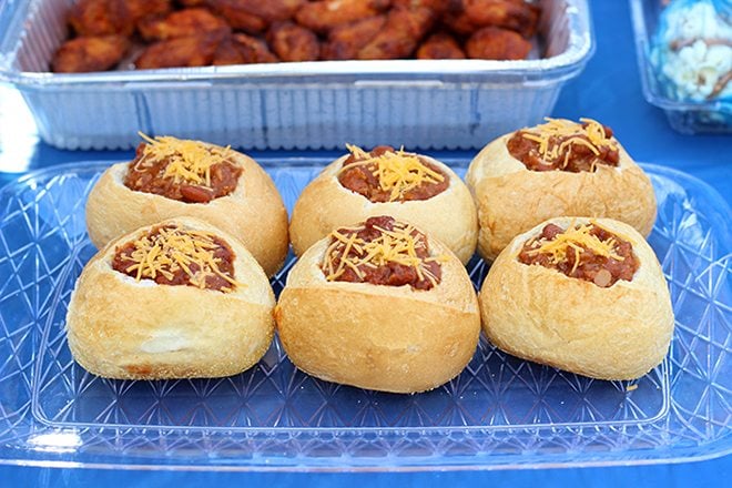 Tailgating Party Ideas on a budget. With a little DIY and fun inspired foods, you can create the best football party right from your vehicle.
