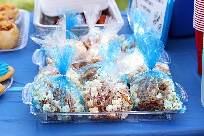 Tailgating Party Ideas on a budget. With a little DIY and fun inspired foods, you can create the best football party right from your vehicle.