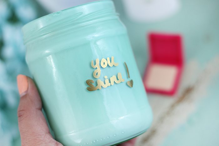 DIY Positive Self Esteem Jars. Boost up a young girl or women in your life with this trendy jars to show them they're beautiful inside and out.