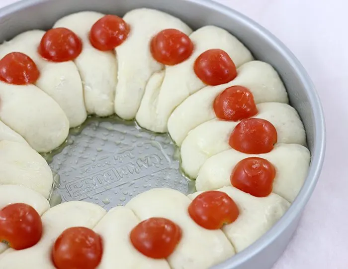 Ranch Dip Bread Wreath that's perfect for sharing this holiday season. So easy to make and delish to enjoy.