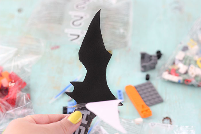 DIY Magnetic LEGO Batman Sign to celebrate upcoming The LEGO Batman Movie on 2/10.