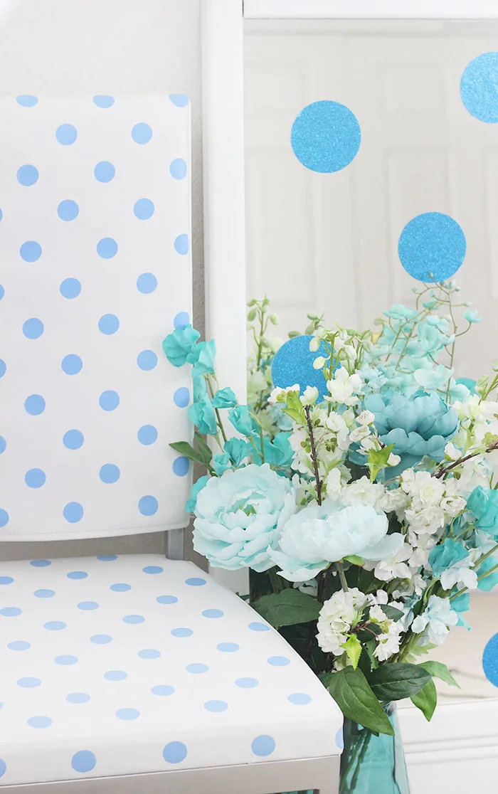 Polka Dot Furniture Makeover. Find out how to upcycle furniture in the cutest way. So easy to bring new life to older pieces. 
