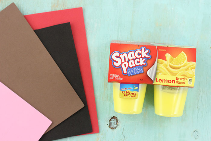 Emoji Pudding Cups, a super cute way to make snack time fun. 