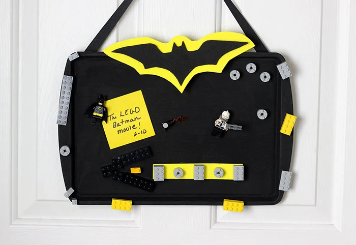 DIY Magnetic LEGO Batman Sign to celebrate upcoming The LEGO Batman Movie on 2/10.