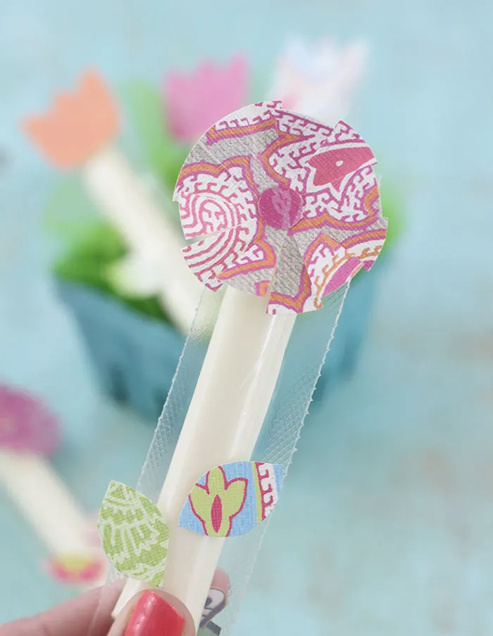 String Cheese Flowers. Click to see how these cute flower treats are made. They'll make snack time extra fun in just minutes. 