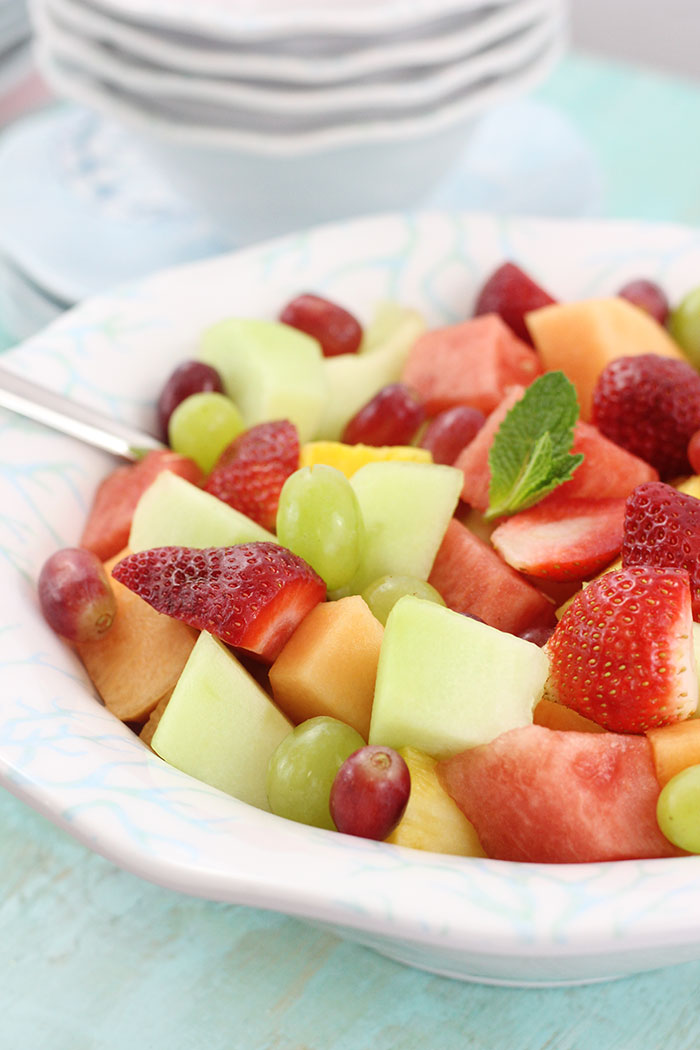 How to Host Brunch. Simple & Elegant Serving Ideas. Fresh Fruit Salad to Mini Egg Muffins. Yum. 