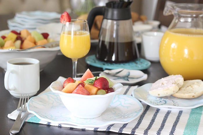 How to Host Brunch. Simple & Elegant Serving Ideas. Fresh Fruit Salad to Mini Egg Muffins. Yum. 