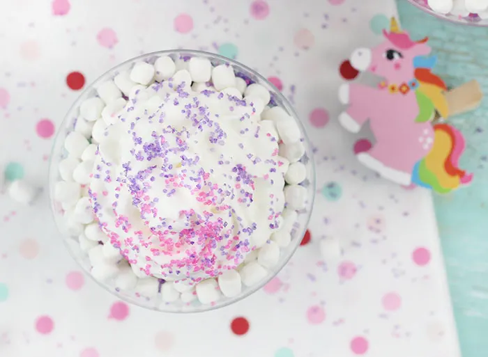 Unicorn Sundaes that are actually low cal. SO easy to make. Perfect for unicorn theme parties. 