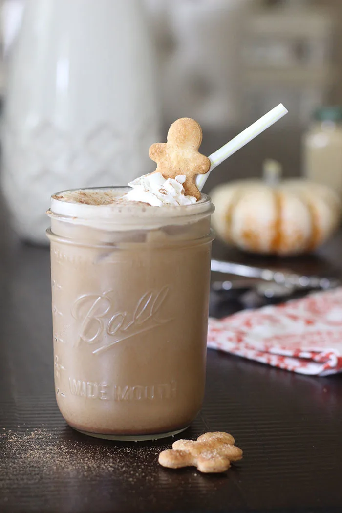Gingerbread Iced Coffee recipe. Super simple recipe for a delicious cup of iced coffee.