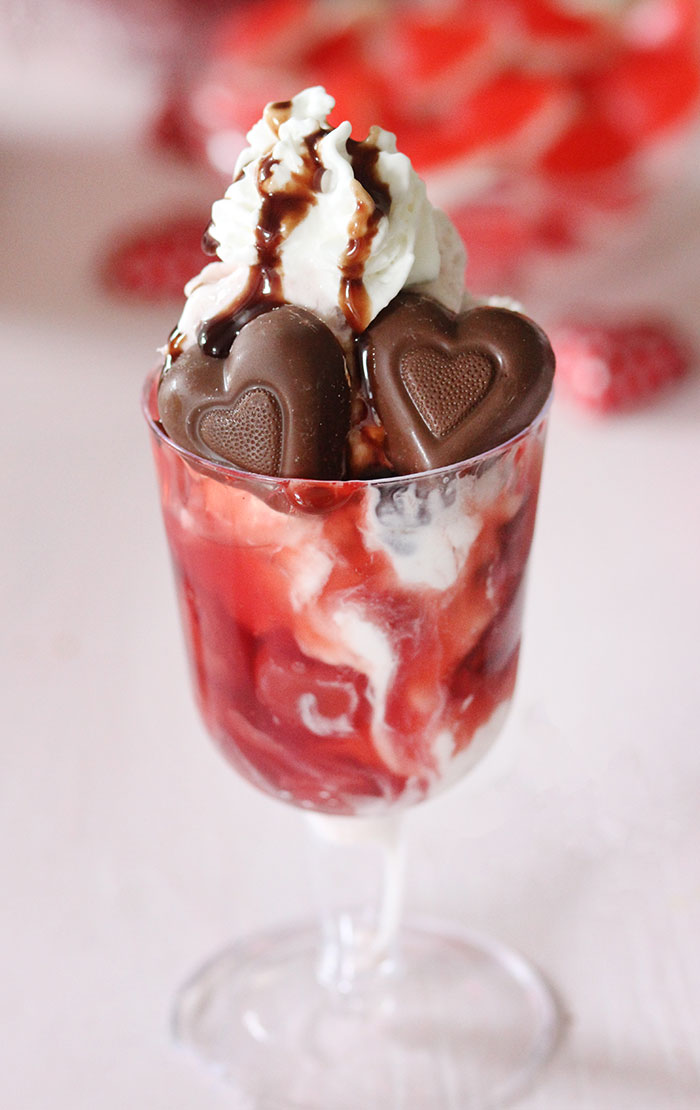 DIY Valentine's Day Ice Cream Bar