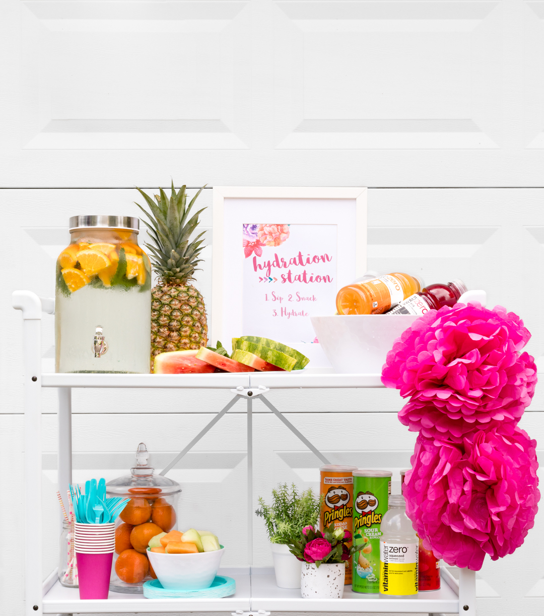 DIY Hydration Station ideas to keep refreshed for summer parties.