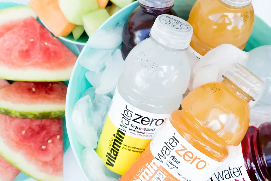 DIY Hydration Station ideas to keep refreshed for summer parties.