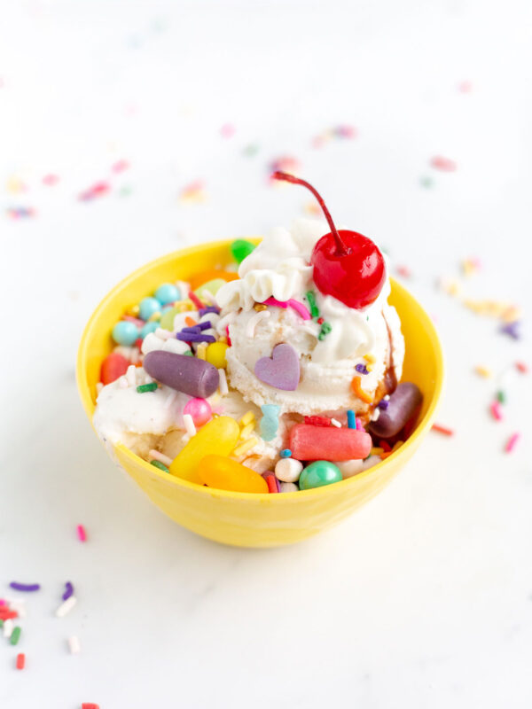Colorful Ice Cream Bar Ideas. Great for summer entertaining. So easy.