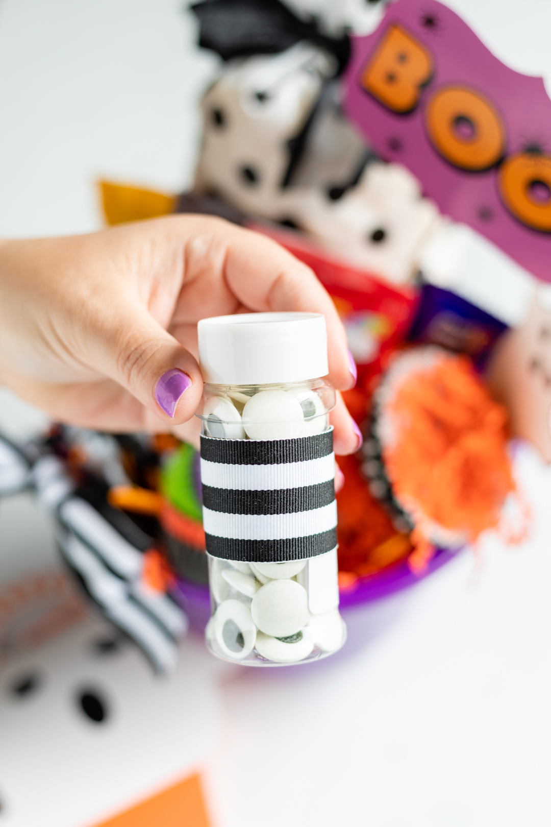 Halloween Gift Basket Ideas with Candy.