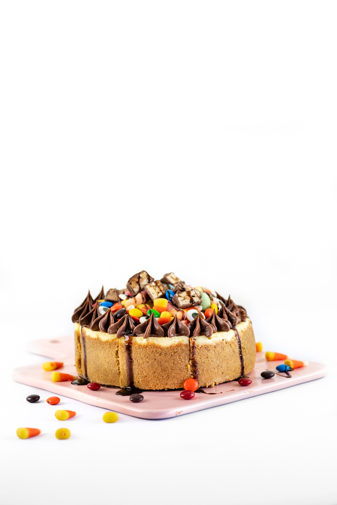 Halloween Candy Cheesecake. Easy shortcut to awesome.