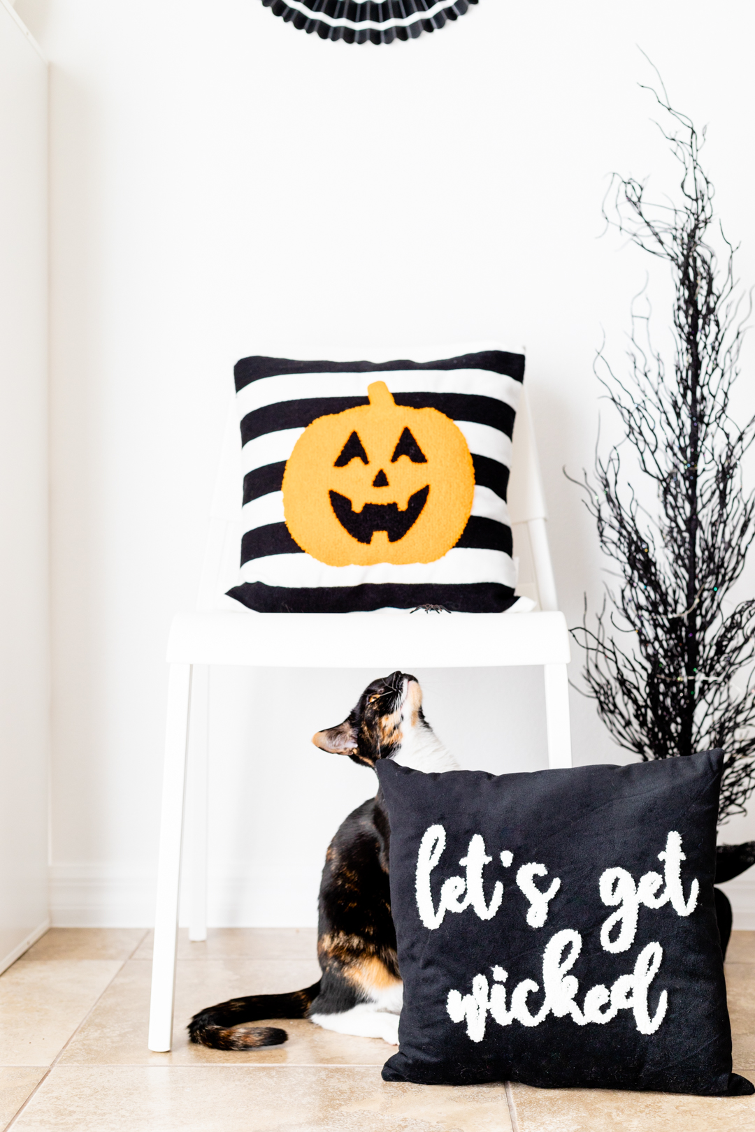 Black, White and Orange Halloween Decor. Trendy modern and clean ideas.