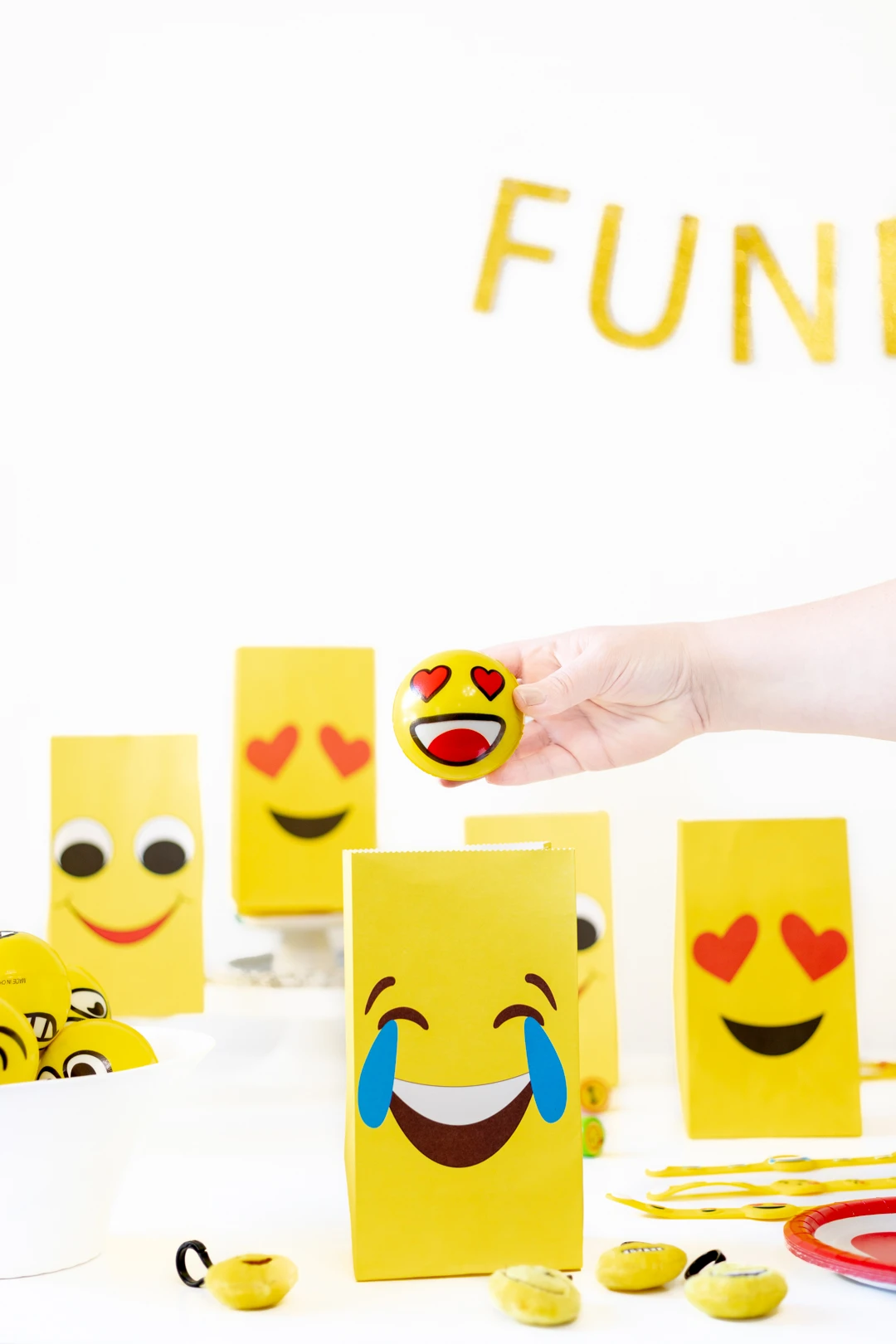 Emoji Party Favor Bags