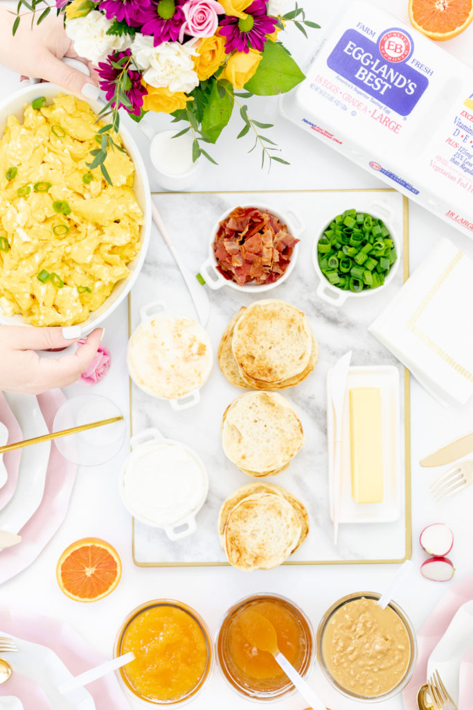 setting up an easy brunch tablescape