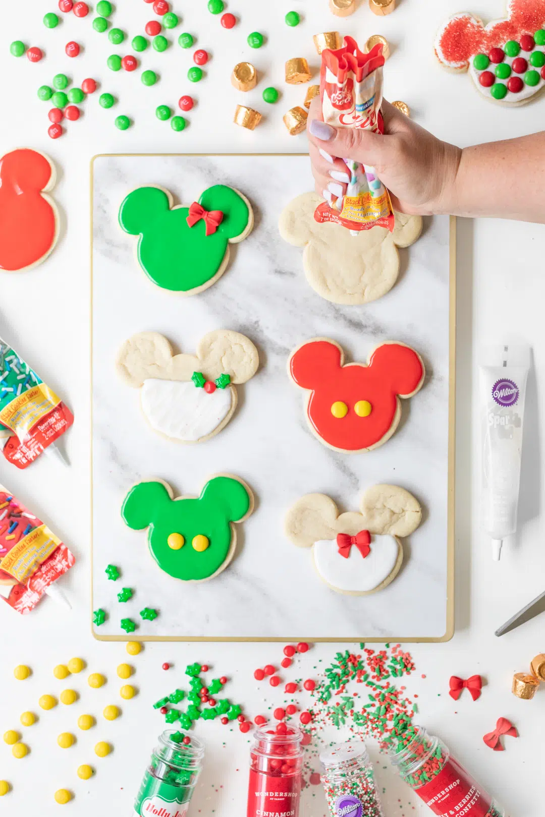 Disney Christmas Cookies - easy DIY Mickey and Minnie Holiday Cookies