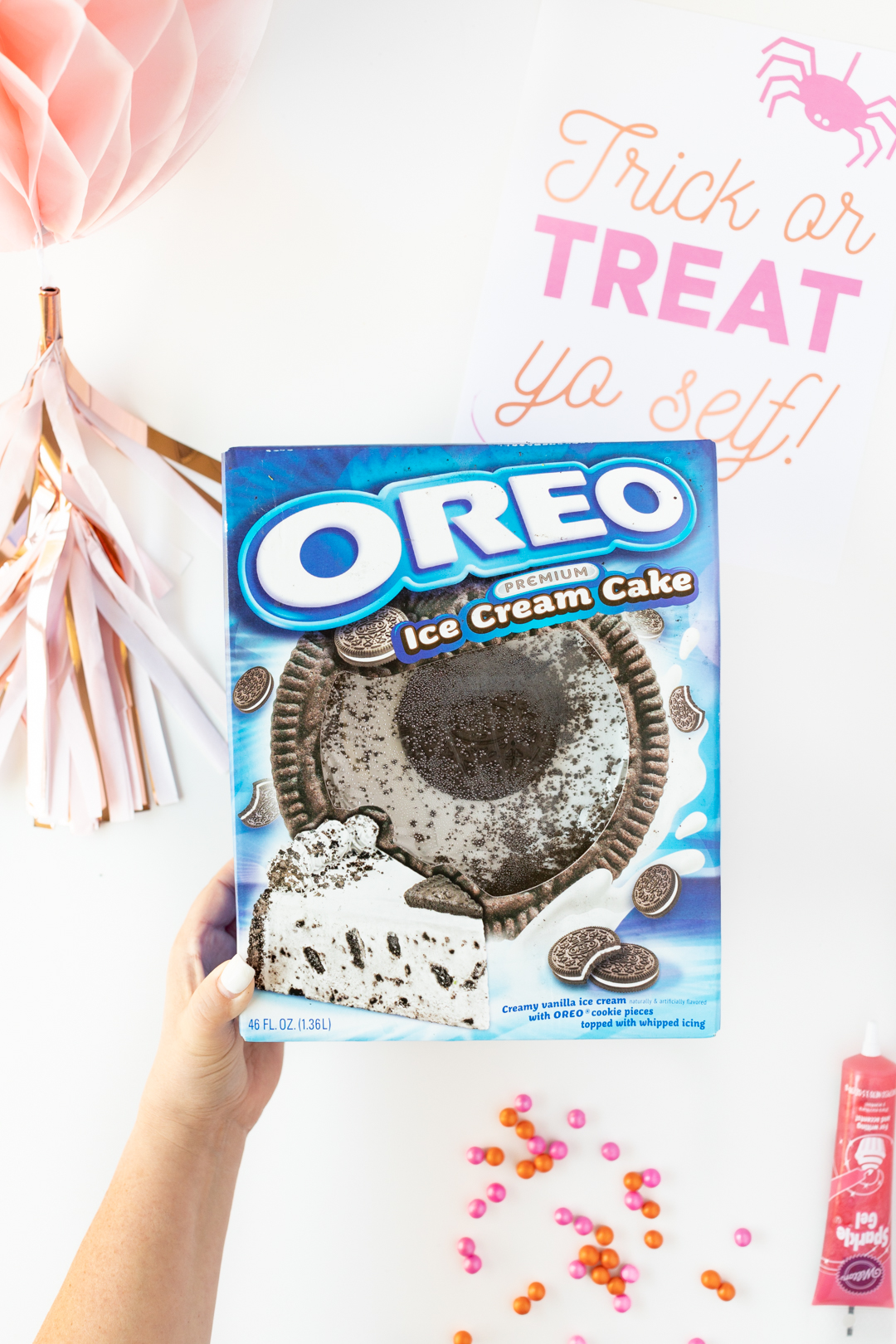 Carvel OREO Ice Cream Cake in box.