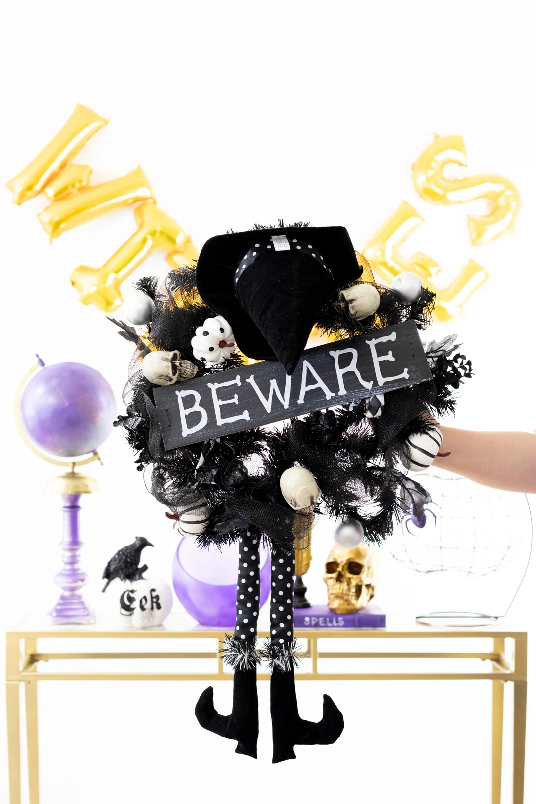 Beware witch wreath for Halloween